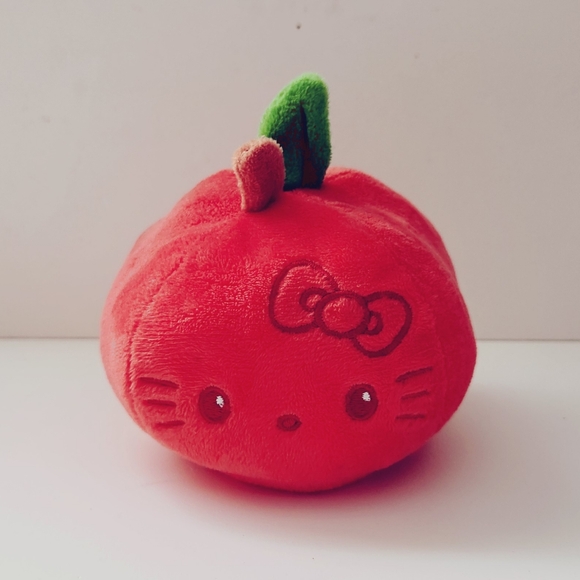 TeeTurtle Hello Kitty And Friends Reversible Hello Kitty Apple - Picture 5 of 9